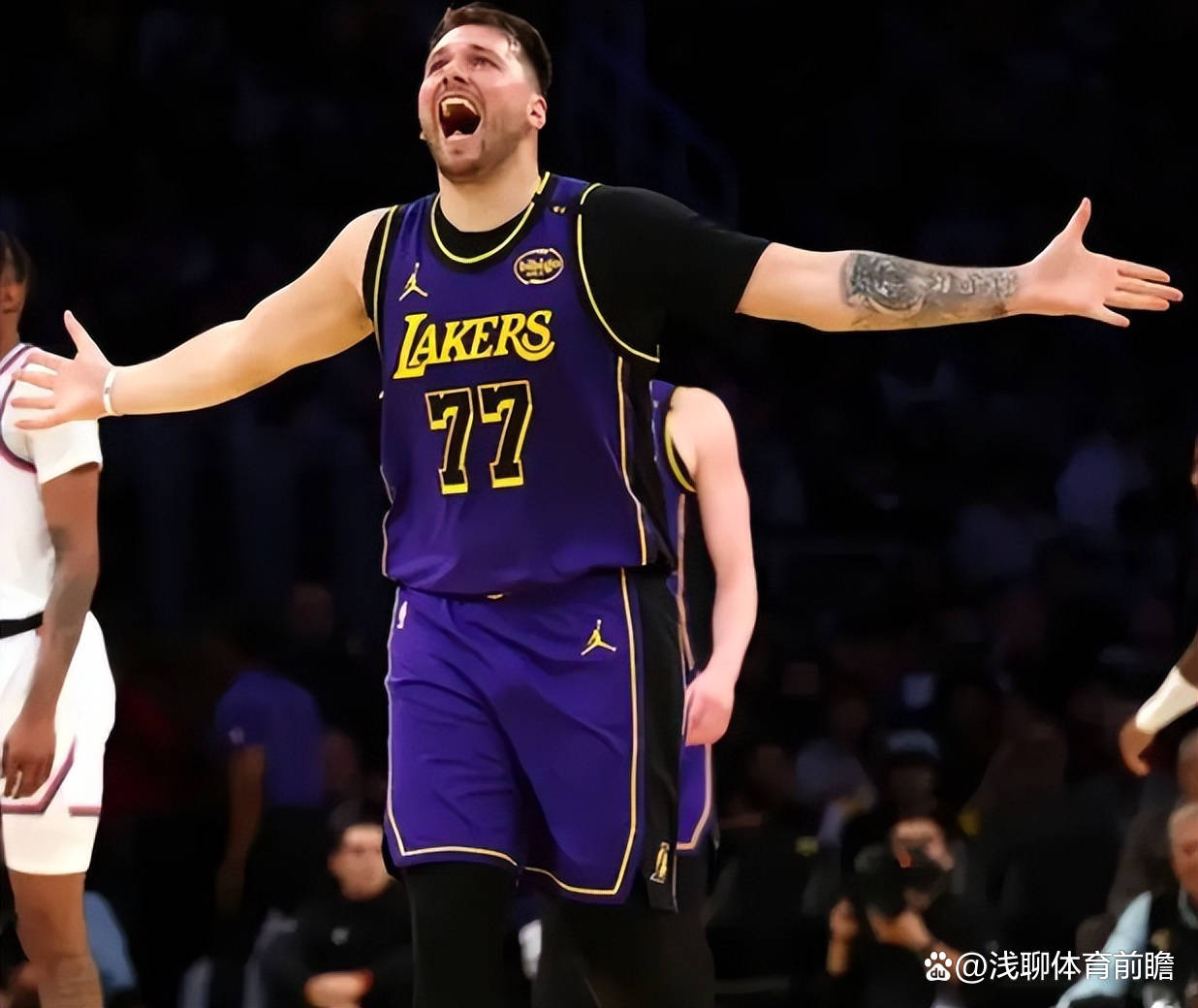 威金斯三巨头联手，刷新队史纪录得分突破，快船冲击季后赛！